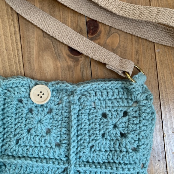 Crochet crossbody bag - Picture 3 of 3